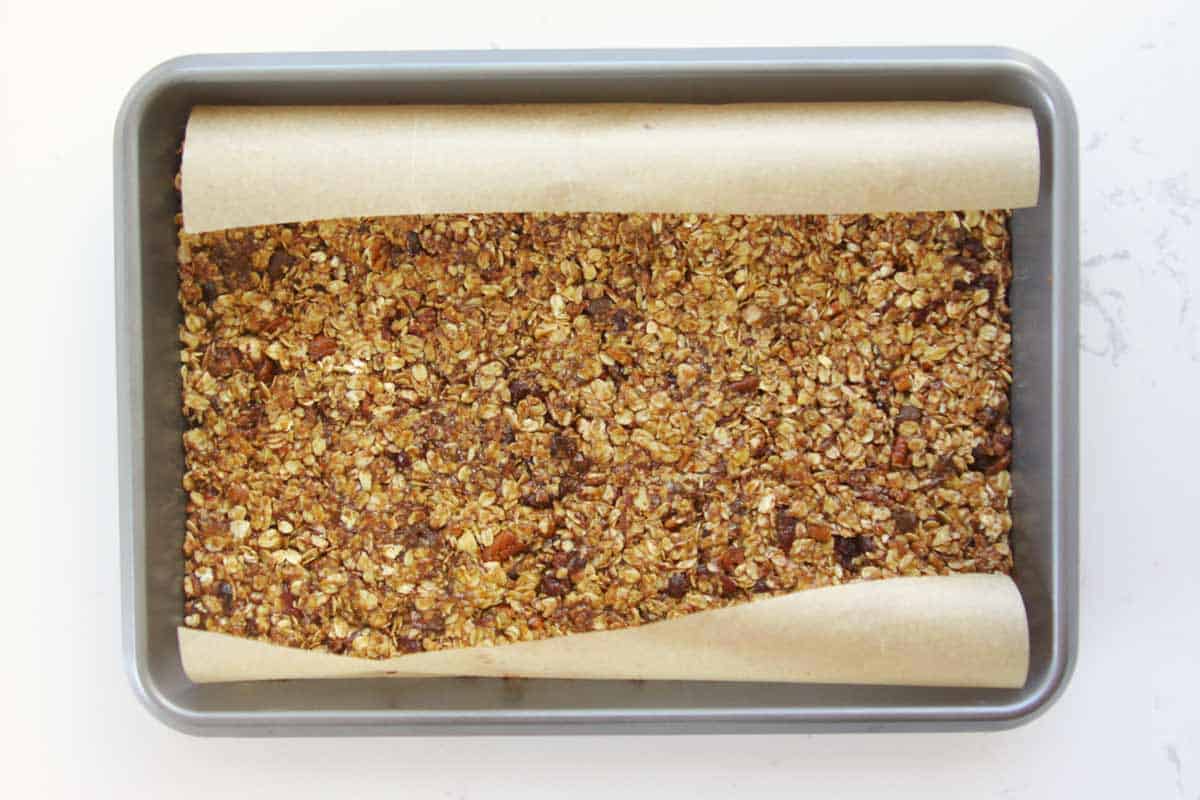 Crunchy Homemade Granola Bars Recipe - At Home On The Prairie (5) Crunchy Homemade Granola Bars Recipe - At Home On The Prairie (5)