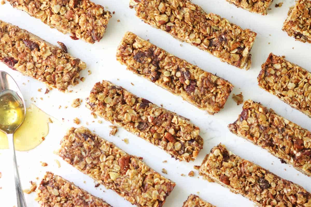 Crunchy Homemade Granola Bars Recipe - At Home On The Prairie (8) Crunchy Homemade Granola Bars Recipe - At Home On The Prairie (8)