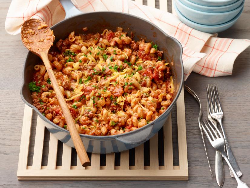 A Collection Of Delicious Dutch Oven Recipes For Dinner (12)